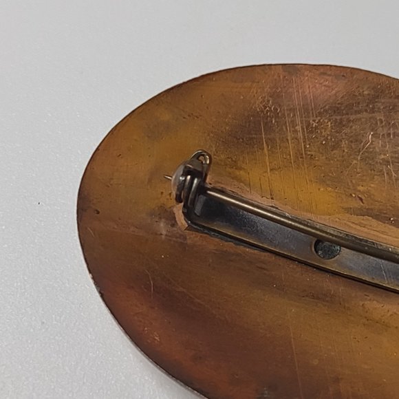 Very Cool Decorative Vintage Oval Shaped Brooch - Picture 14 of 14